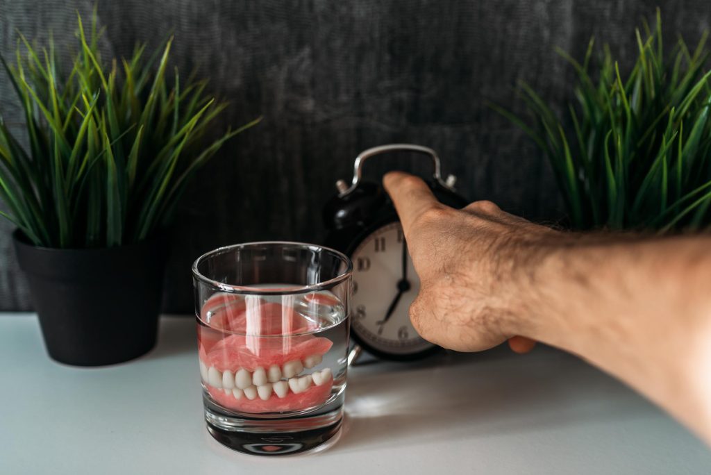 dentiera che si muove